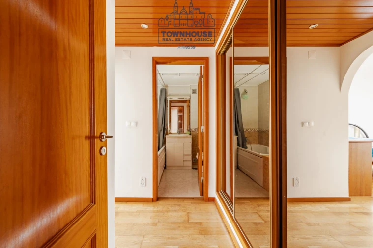 Apartamento T3 para Venda em Almada, Cova da Piedade, Pragal e Cacilhas Foto 19