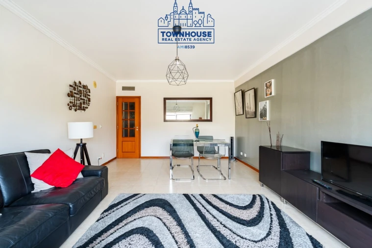Apartamento T3 para Venda em Almada, Cova da Piedade, Pragal e Cacilhas Foto 8