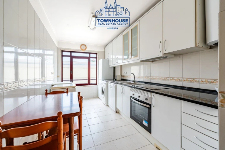 Apartamento T3 para Venda em Almada, Cova da Piedade, Pragal e Cacilhas Foto 4