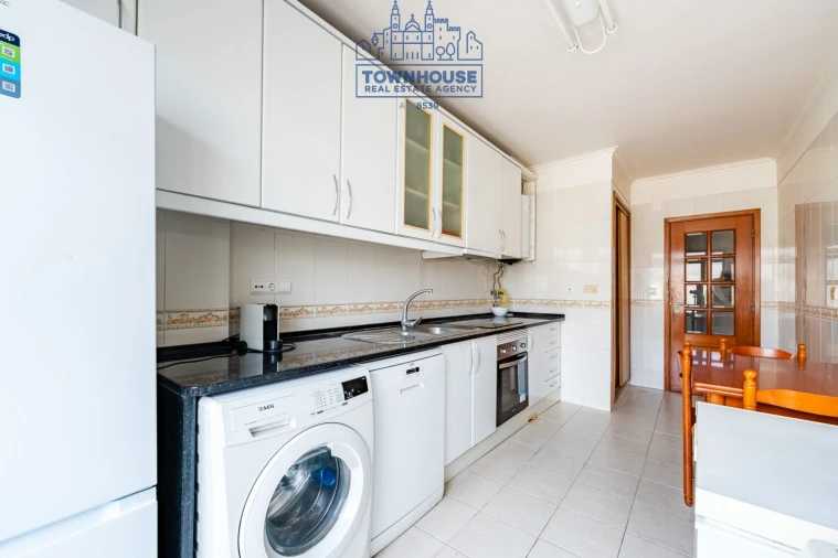 Apartamento T3 para Venda em Almada, Cova da Piedade, Pragal e Cacilhas Foto 10