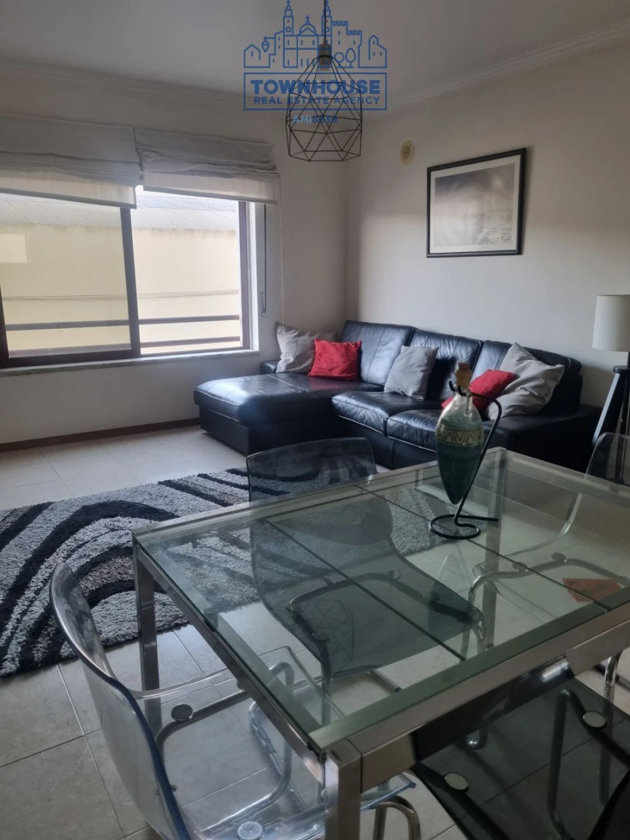 Apartamento T3 para Venda em Almada, Cova da Piedade, Pragal e Cacilhas Foto 3