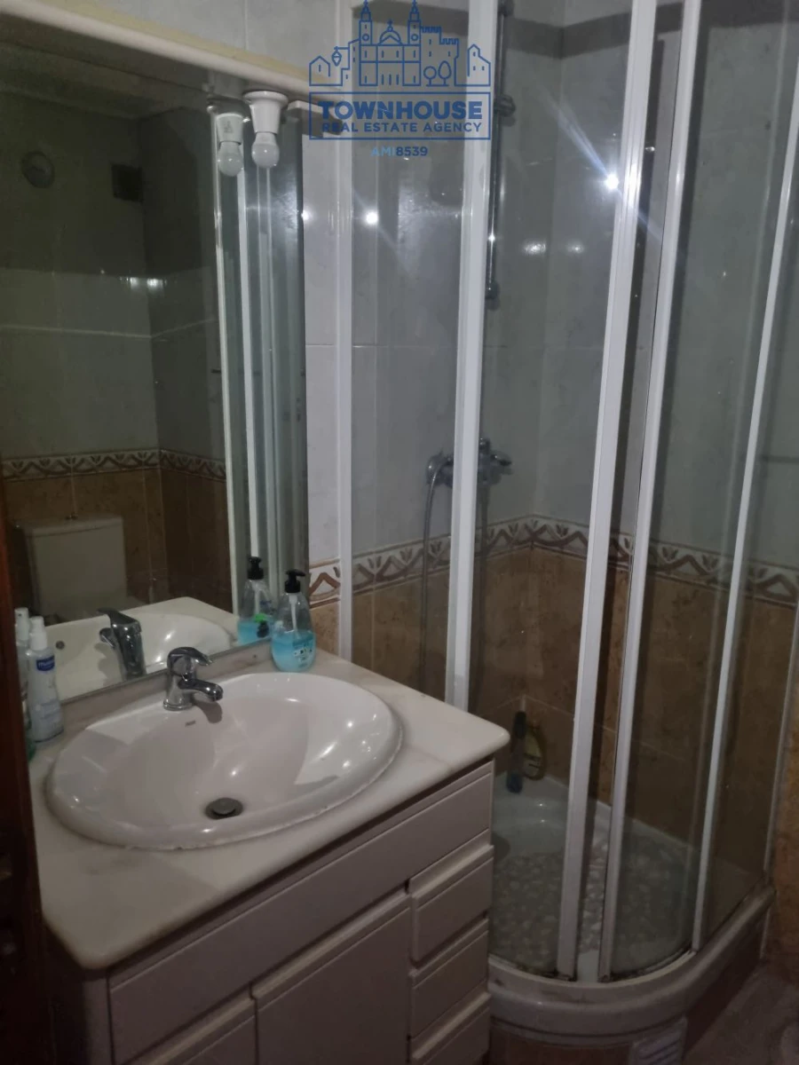 Apartamento T3 para Venda em Almada, Cova da Piedade, Pragal e Cacilhas Foto 8