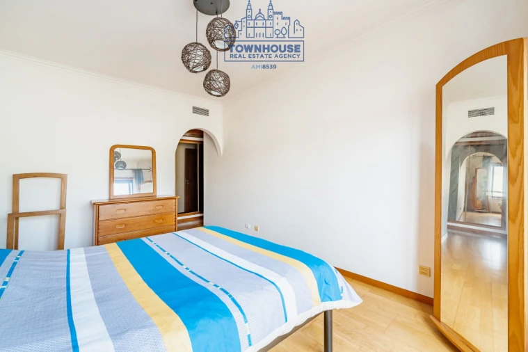 Apartamento T3 para Venda em Almada, Cova da Piedade, Pragal e Cacilhas Foto 24