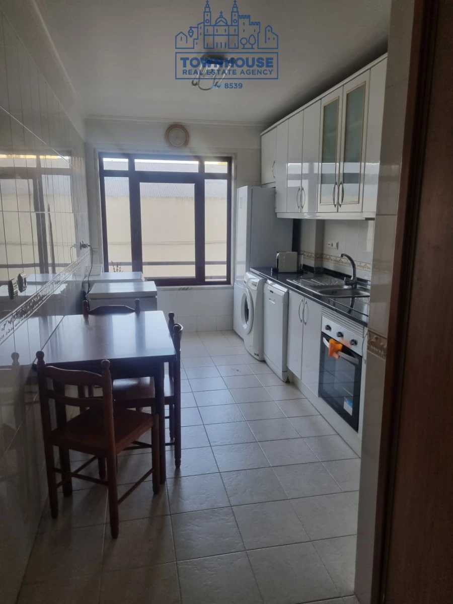 Apartamento T3 para Venda em Almada, Cova da Piedade, Pragal e Cacilhas Foto 2