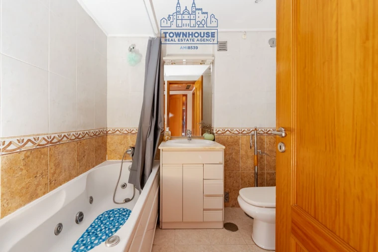 Apartamento T3 para Venda em Almada, Cova da Piedade, Pragal e Cacilhas Foto 20