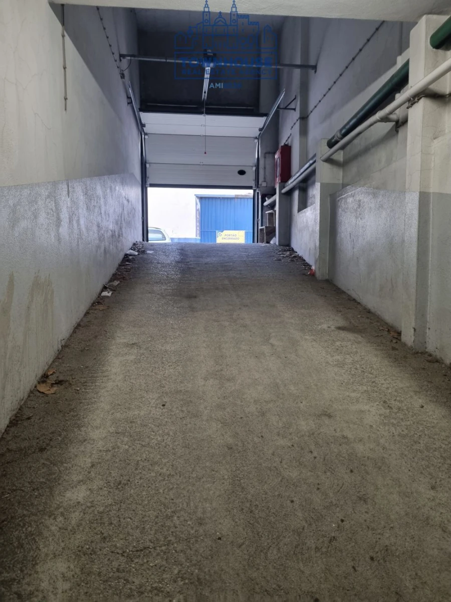 Apartamento T3 para Venda em Almada, Cova da Piedade, Pragal e Cacilhas Foto 19