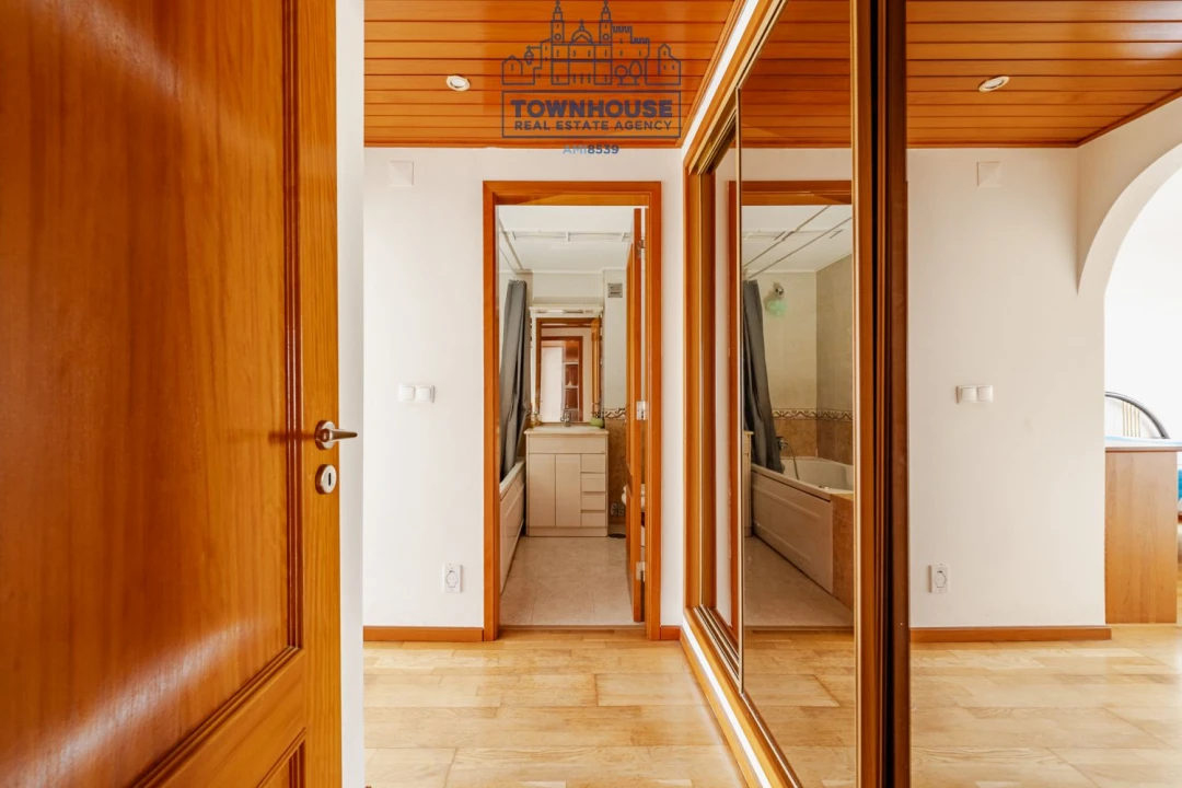 Apartamento T3 para Venda em Almada, Cova da Piedade, Pragal e Cacilhas Foto 19