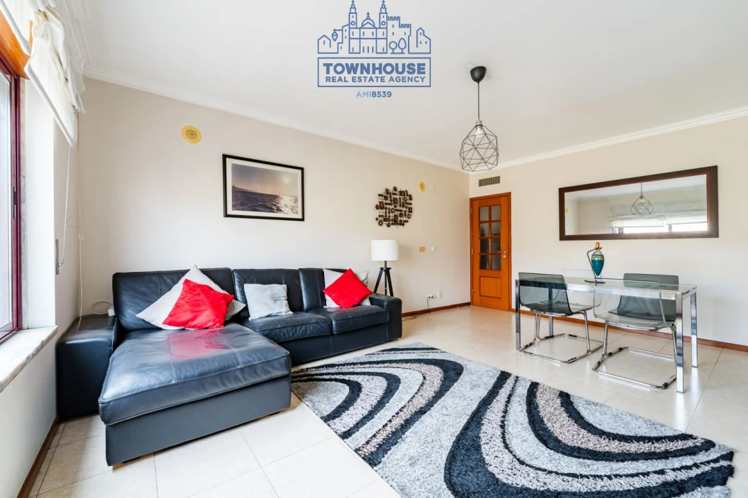 Apartamento T3 para Venda em Almada, Cova da Piedade, Pragal e Cacilhas Foto 2