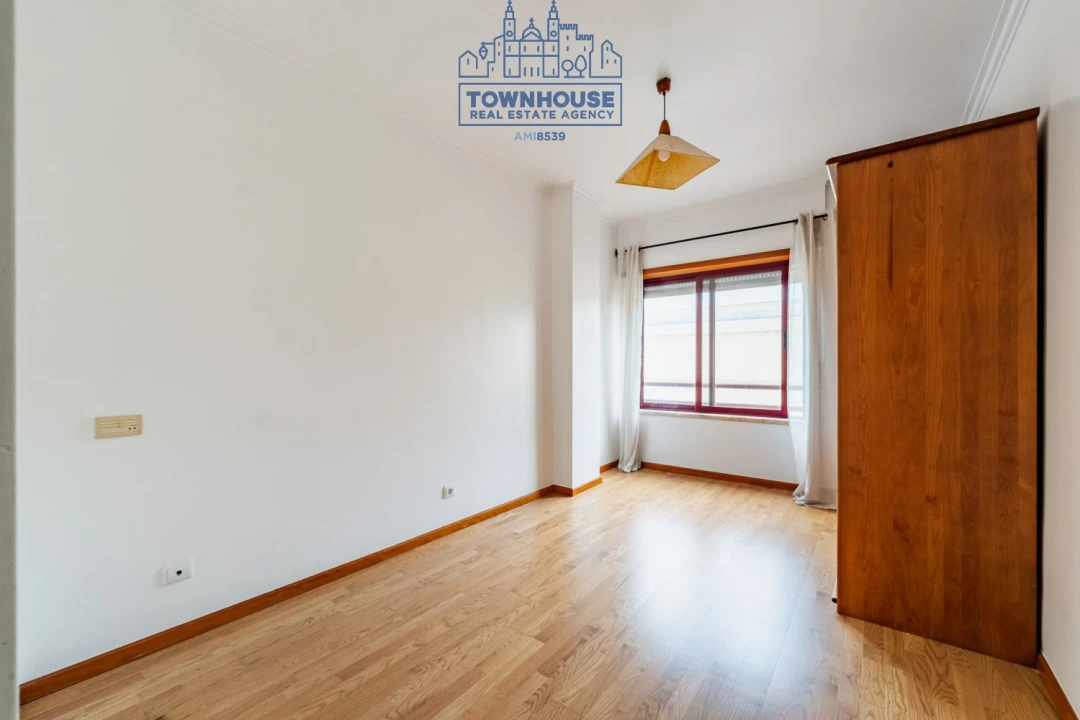 Apartamento T3 para Venda em Almada, Cova da Piedade, Pragal e Cacilhas Foto 12