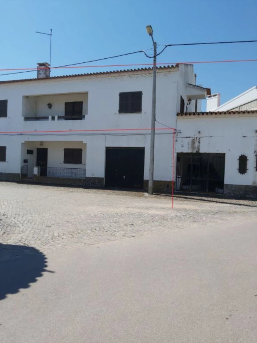 Moradia T3 para Venda em Alcórrego e Maranhão