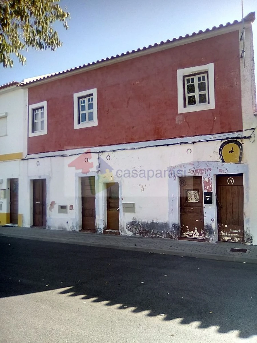 Moradia T6 para Venda em Ponte de Sor, Tramaga e Vale de Açor