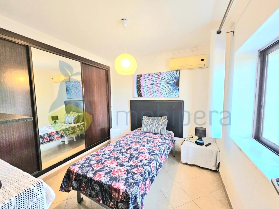 Moradia T3 para Venda em Armação de Pera Foto 27