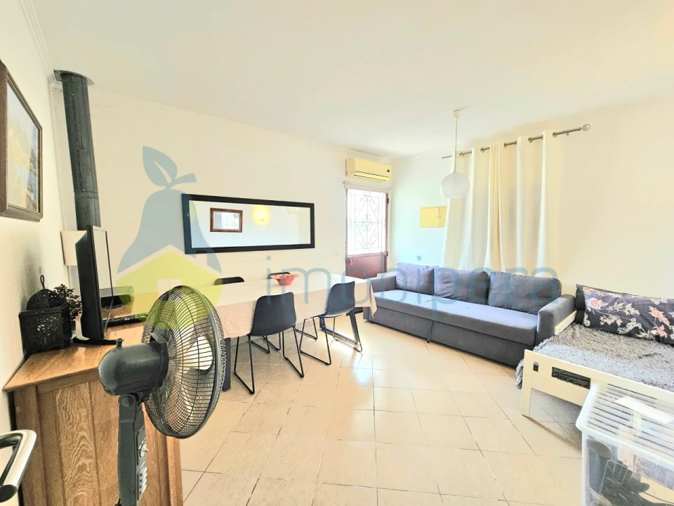 Moradia T3 para Venda em Armação de Pera Foto 38