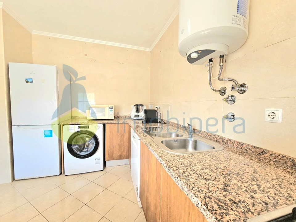 Moradia T3 para Venda em Armação de Pera Foto 45