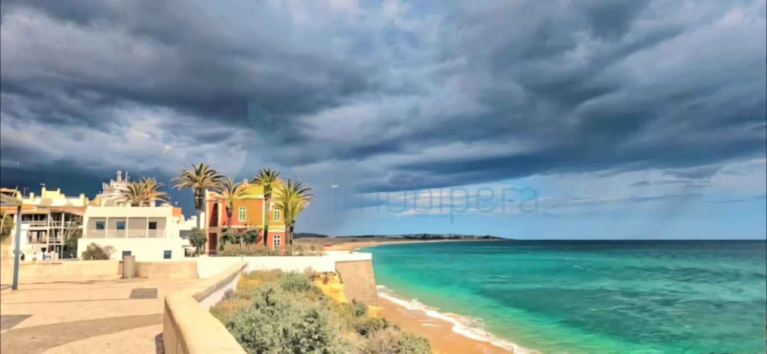 Moradia T3 para Venda em Armação de Pera Foto 48