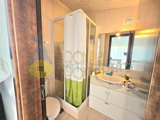 Moradia T3 para Venda em Armação de Pera Foto 18