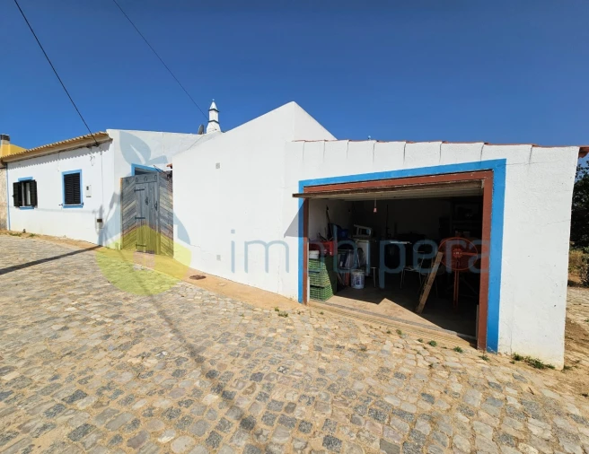 Moradia T3 para Venda em Armação de Pera Foto 1