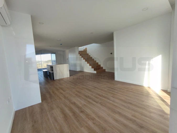 Apartamento T3 para Venda em Gafanha da Encarnação Foto 25