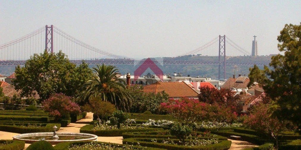 Moradia T9 para Venda em Ajuda Foto 15