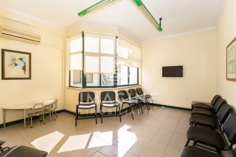 Prédio para Venda em União das Freguesias de Setúbal Foto 12