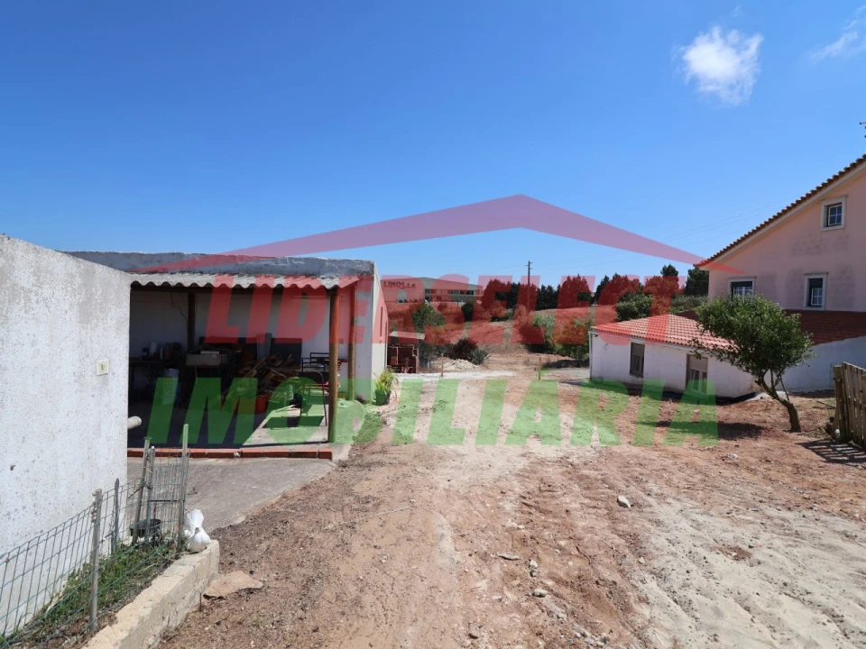Moradia T5 para Venda em A dos Cunhados e Maceira Foto 6