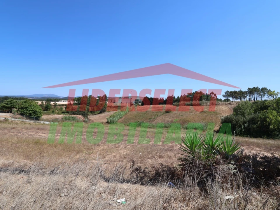 Terreno para Venda em A dos Cunhados e Maceira Foto 1