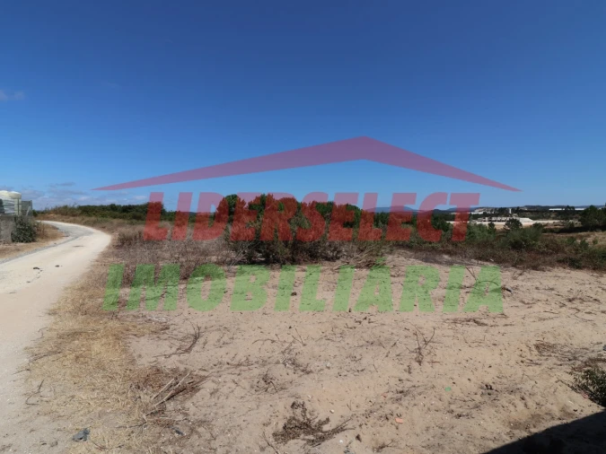 Terreno para Venda em A dos Cunhados e Maceira Foto 2