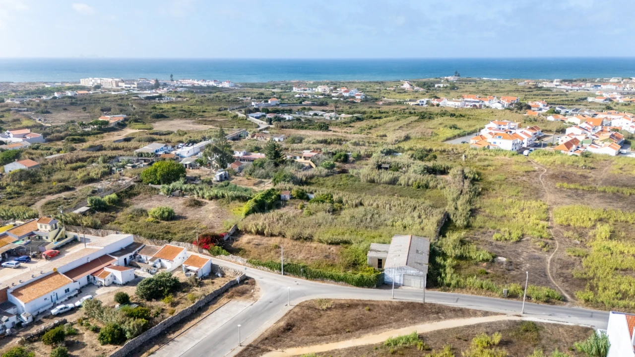 Terreno para Venda em Peniche Foto 4