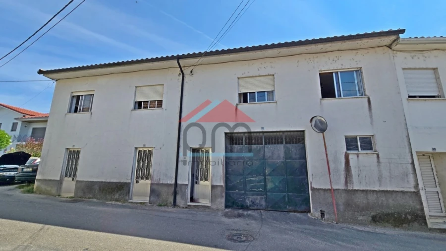 Moradia T5 para Venda em Monção e Troviscoso