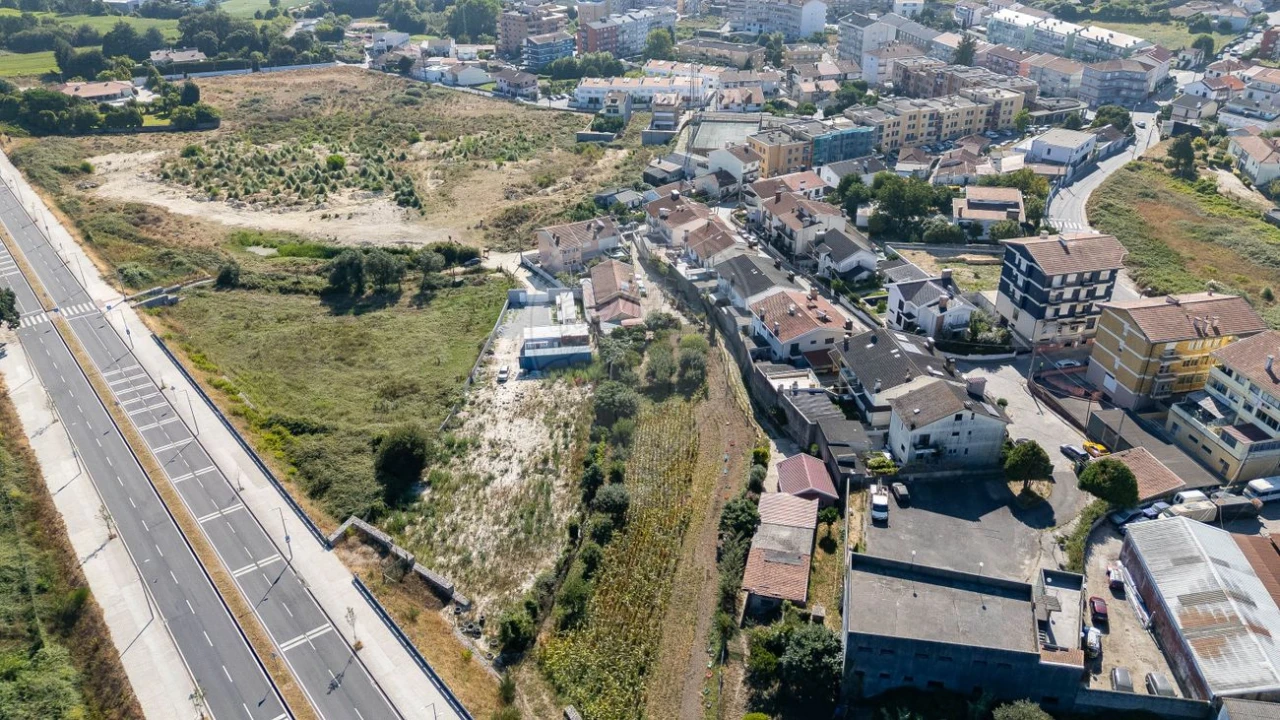 Terreno para Venda em Rio Tinto Foto 10