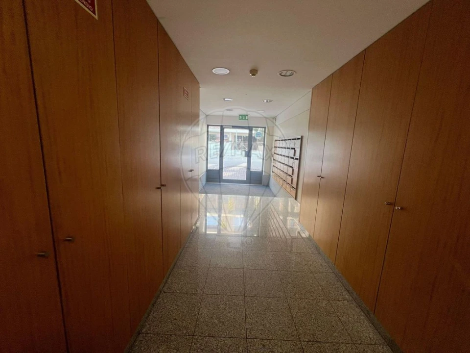 Apartamento T2 para Venda em Oliveira do Douro Foto 8