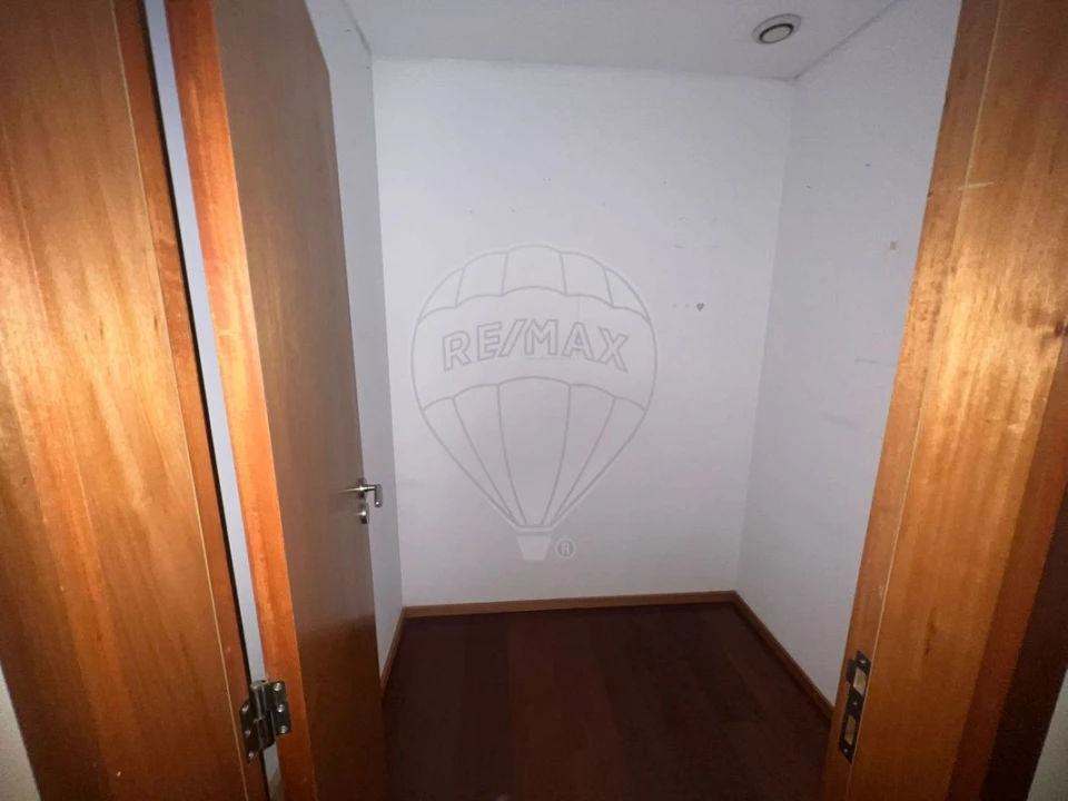 Apartamento T2 para Venda em Oliveira do Douro Foto 14