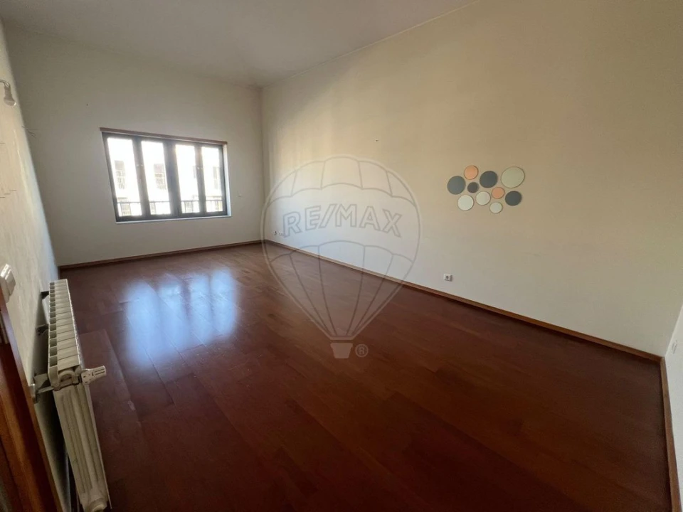 Apartamento T2 para Venda em Oliveira do Douro Foto 19