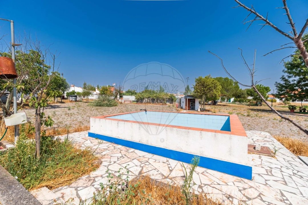 Moradia T3 para Venda em Gafanhoeira (São Pedro) e Sabugueiro Foto 14