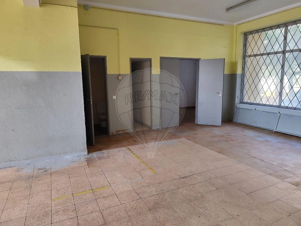 Loja para Venda em Azambuja Foto 9