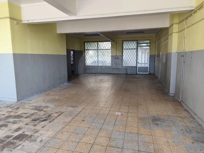 Loja para Venda em Azambuja Foto 3