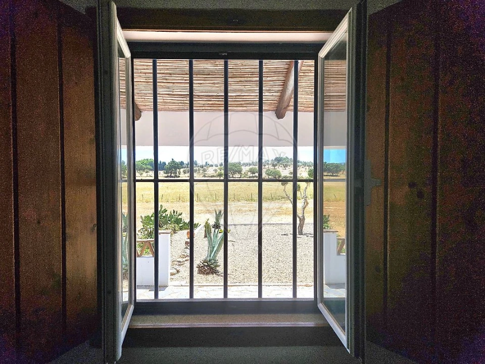 Moradia T6 para Venda em Viana do Alentejo Foto 15