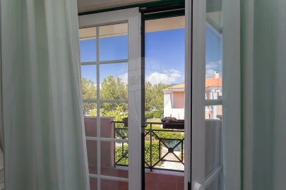 Apartamento T4 para Venda em Santa Maria e São Miguel, São Martinho, São Pedro Penaferrim