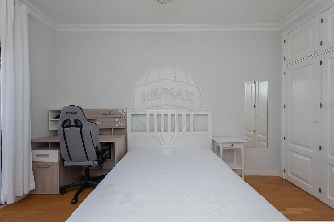 Apartamento T4 para Venda em Santa Maria e São Miguel, São Martinho, São Pedro Penaferrim Foto 17