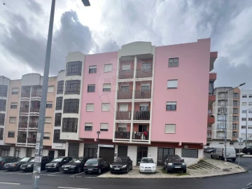 Apartamento T2 para Venda em Cacém e São Marcos