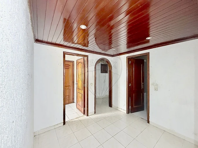 Apartamento T2 para Venda em Cacém e São Marcos Foto 14