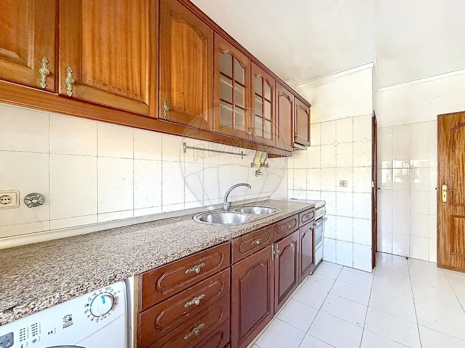 Apartamento T2 para Venda em Cacém e São Marcos Foto 16