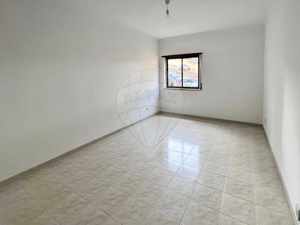 Apartamento T2 para Venda em Cacém e São Marcos Foto 3