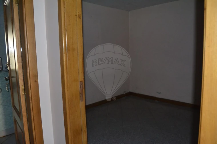 Loja para Venda em O. Azeméis, Riba-Ul, Ul, Macinhata Seixa, Madail Foto 21