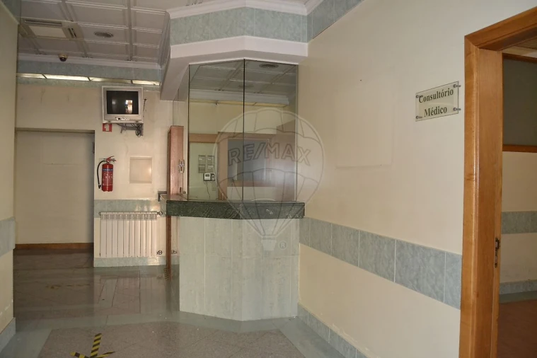 Loja para Venda em O. Azeméis, Riba-Ul, Ul, Macinhata Seixa, Madail Foto 7