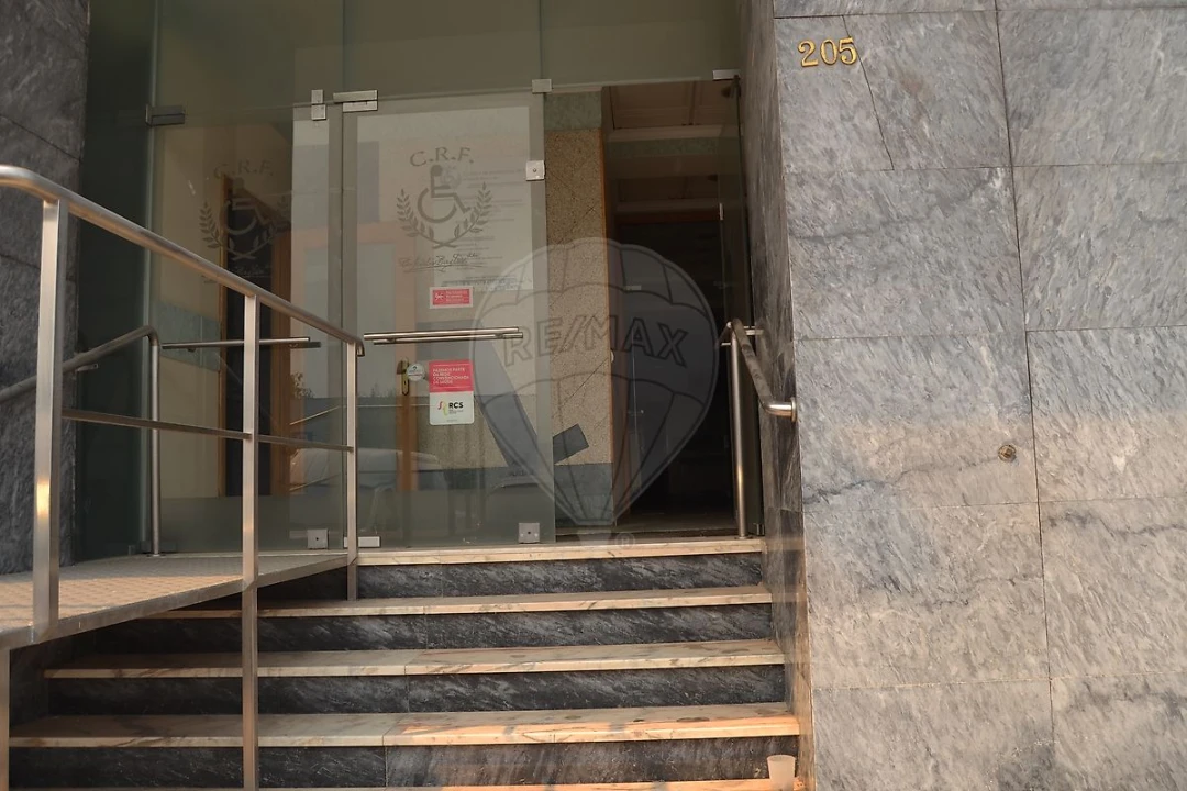 Loja para Venda em O. Azeméis, Riba-Ul, Ul, Macinhata Seixa, Madail Foto 32