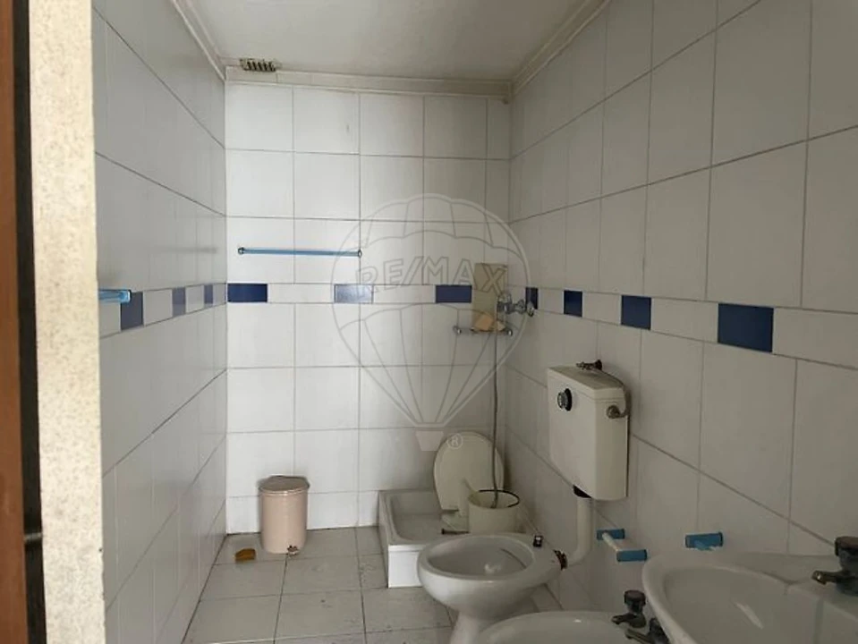 Moradia T3 para Venda em São Roque Foto 10