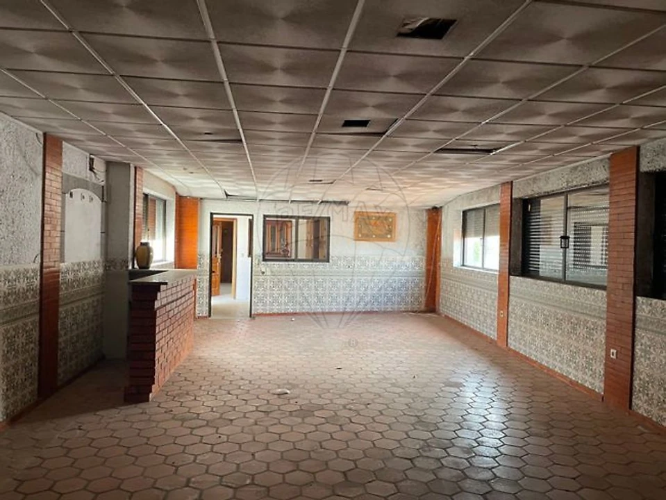 Moradia T3 para Venda em São Roque Foto 12