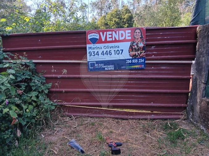 Terreno para Venda em Vila de Cucujães Foto 2