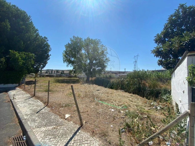 Terreno para Venda em Santo Antão e São Julião do Tojal Foto 3